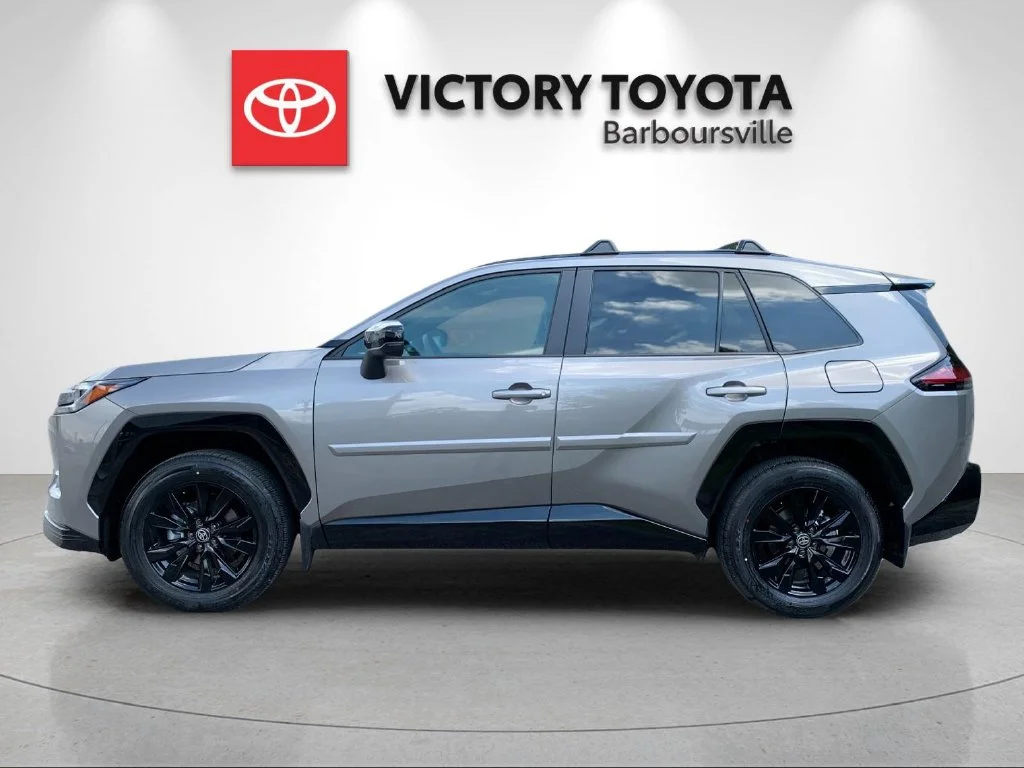 Used 2026  Toyota SE image 2