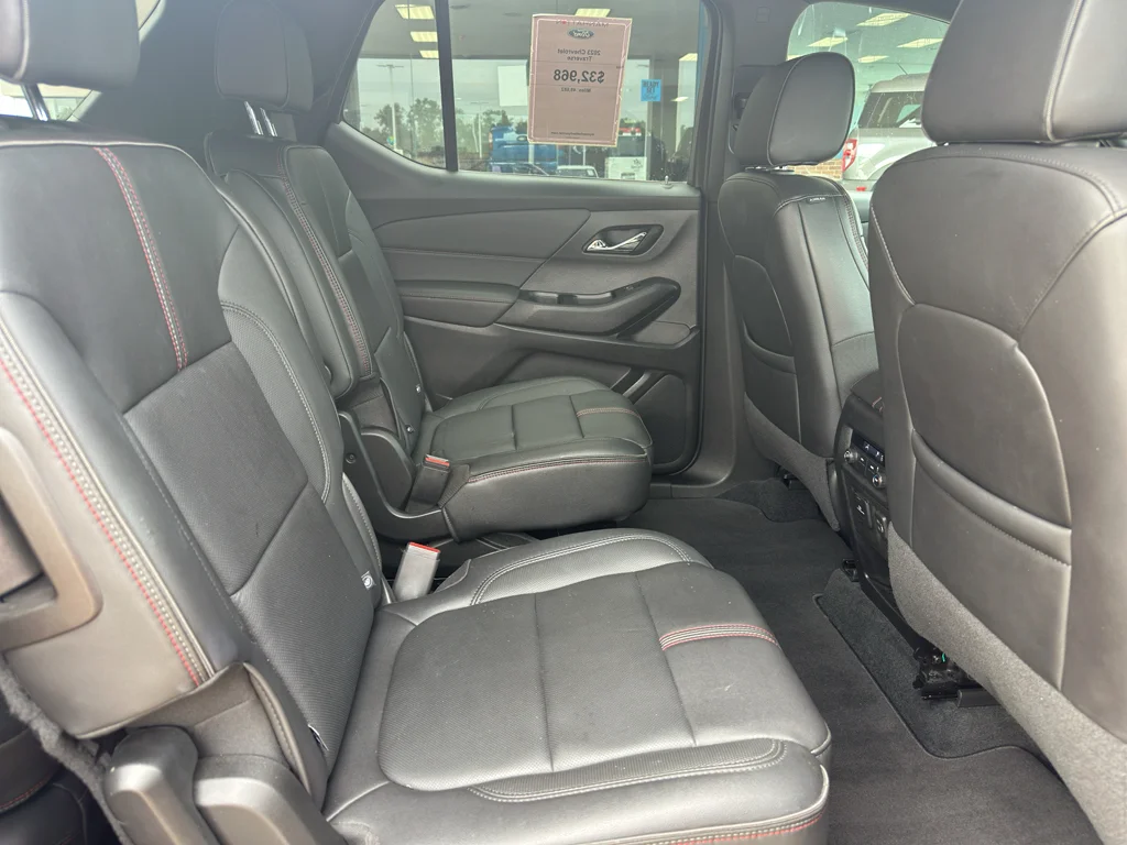 Used 2023 Mosaic Black Metallic Chevrolet RS image 33