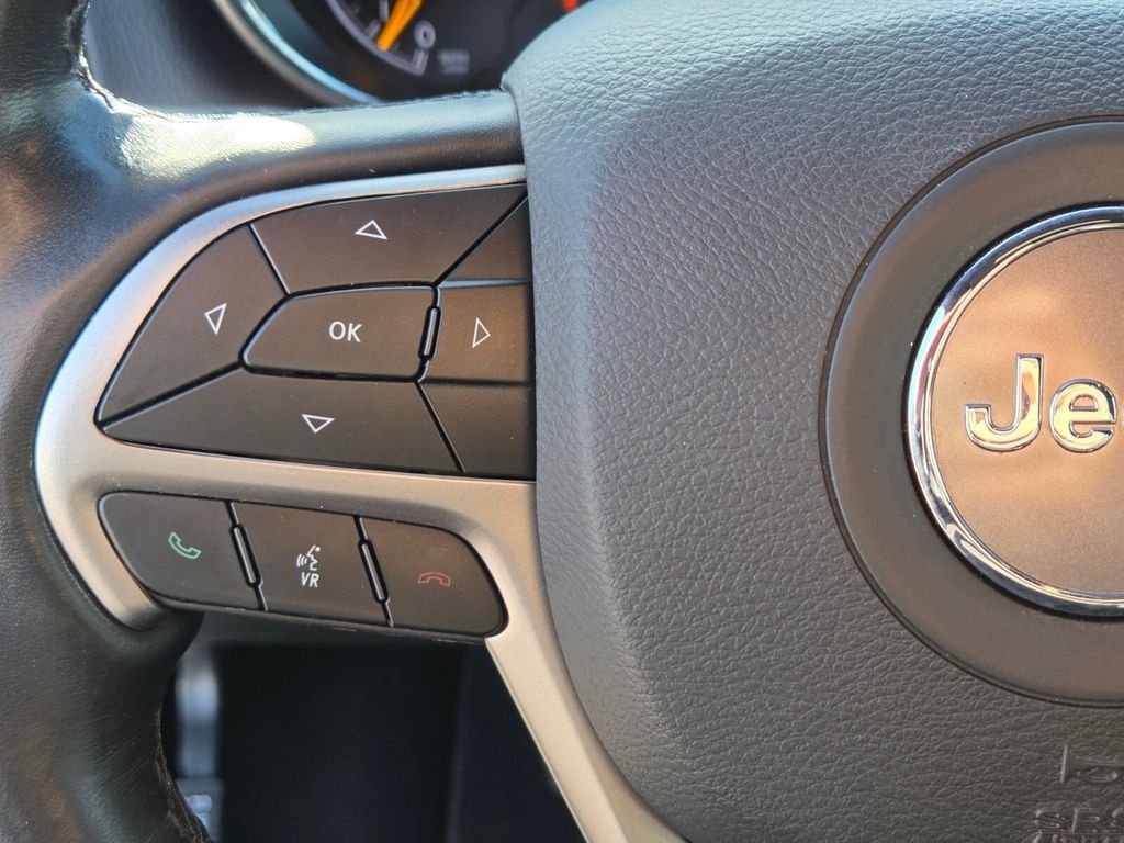 Used 2021 Black Jeep Laredo X image 25