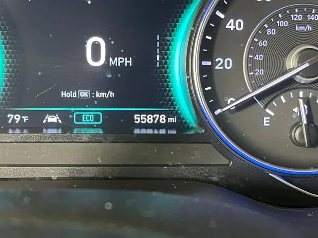 Used 2022 Gray Hyundai SEL image 27