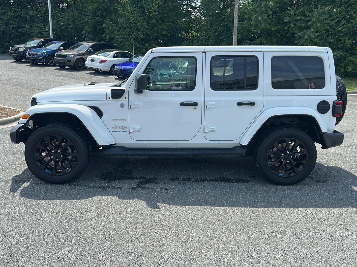 Used 2023 Bright White Clearcoat Jeep Sahara image 2
