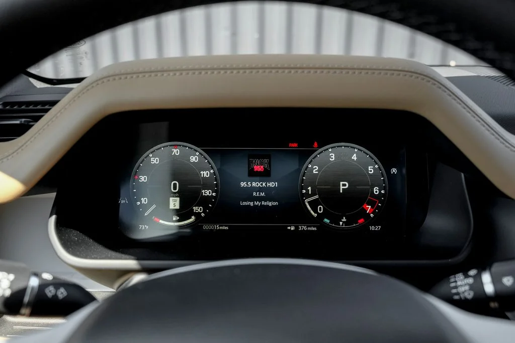 New 2026 Fuji White Land Rover X-Dynamic SE image 12