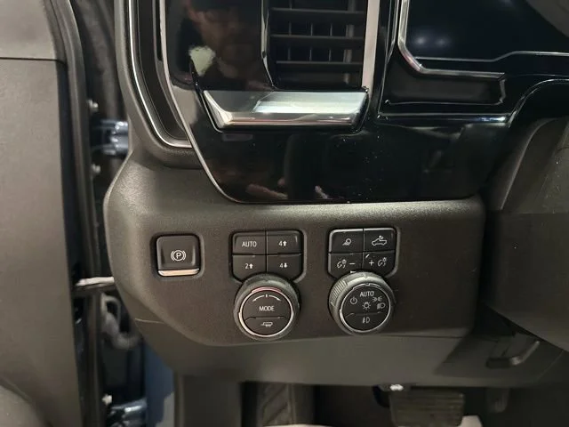 Used 2025 Lakeshore Blue Metallic Chevrolet High Country image 22