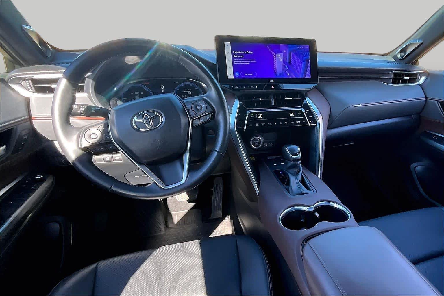 Used 2023 Wind Chill Pearl Toyota Limited image 15