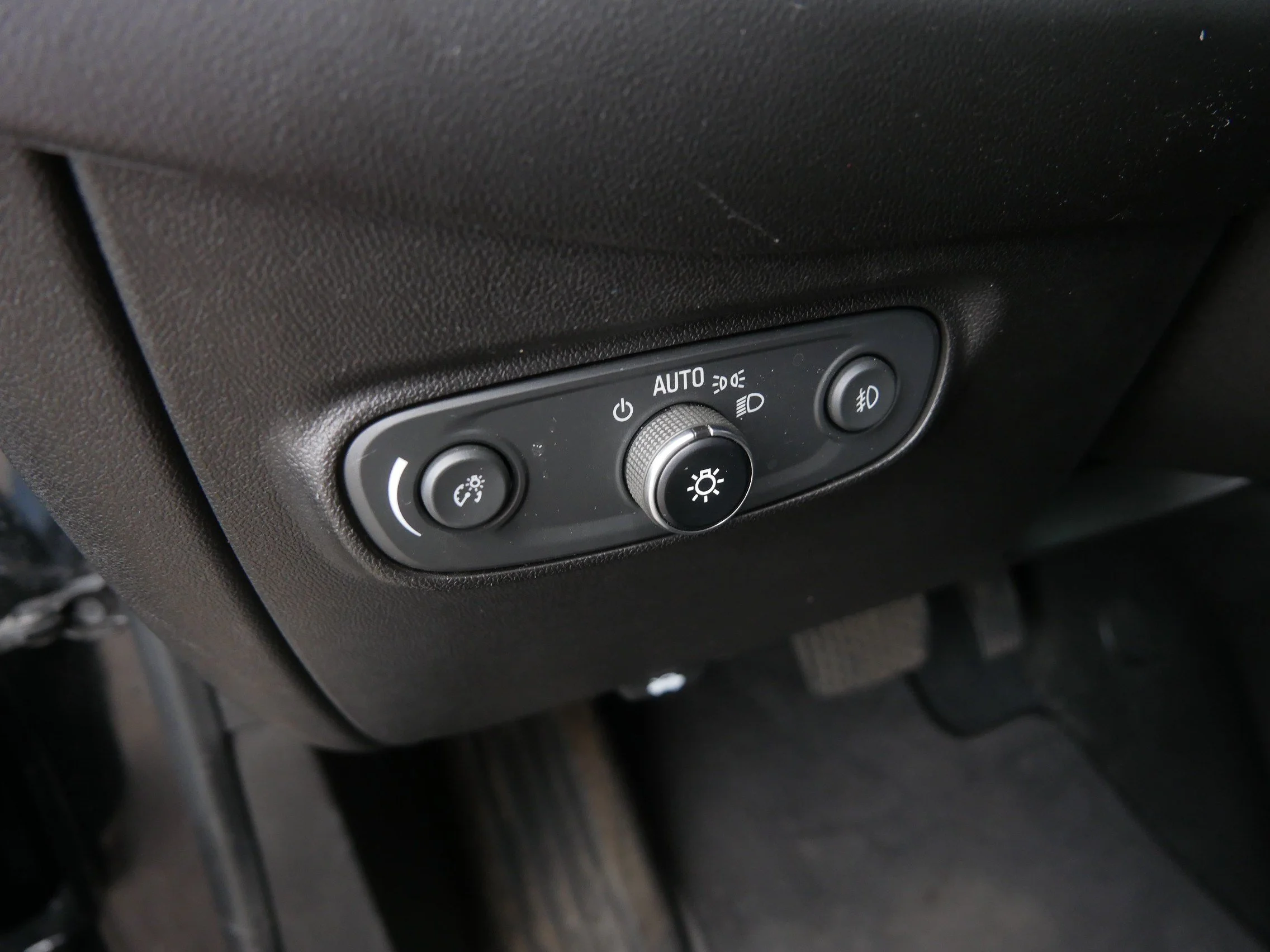 Used 2021 Mosaic Black Metallic Chevrolet LT image 23