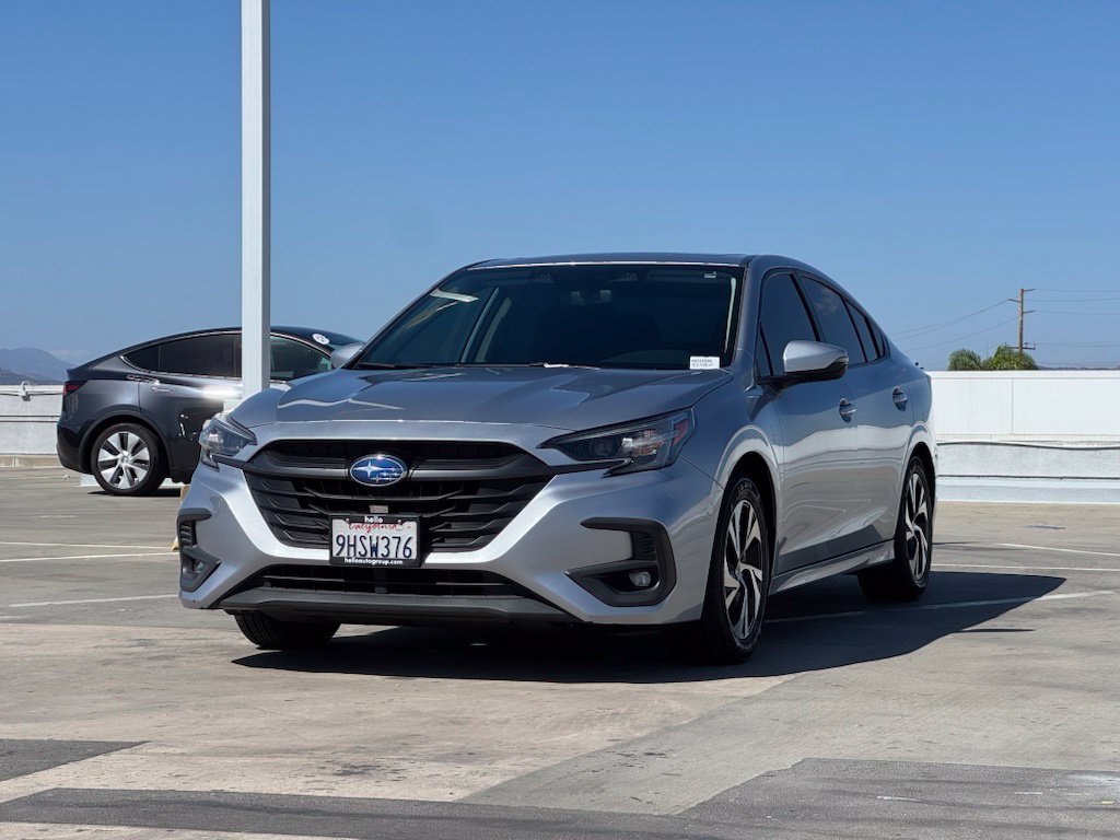 Used 2024 Ice Silver Metallic Subaru Premium image 6