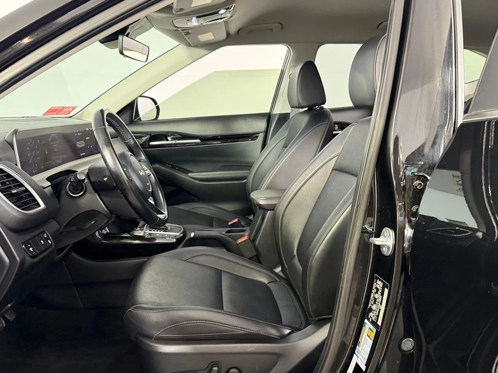 Certified Used 2025 Black Kia EX image 19
