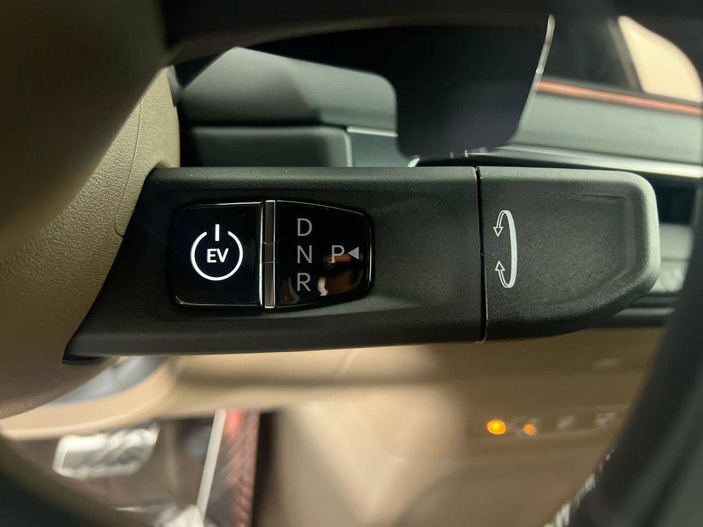 New 2026 Glacial White Pearl / Black Ro Kia GT-Line AWD image 23