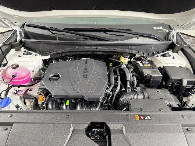 New 2027 White Hyundai SEL Activity FWD image 45