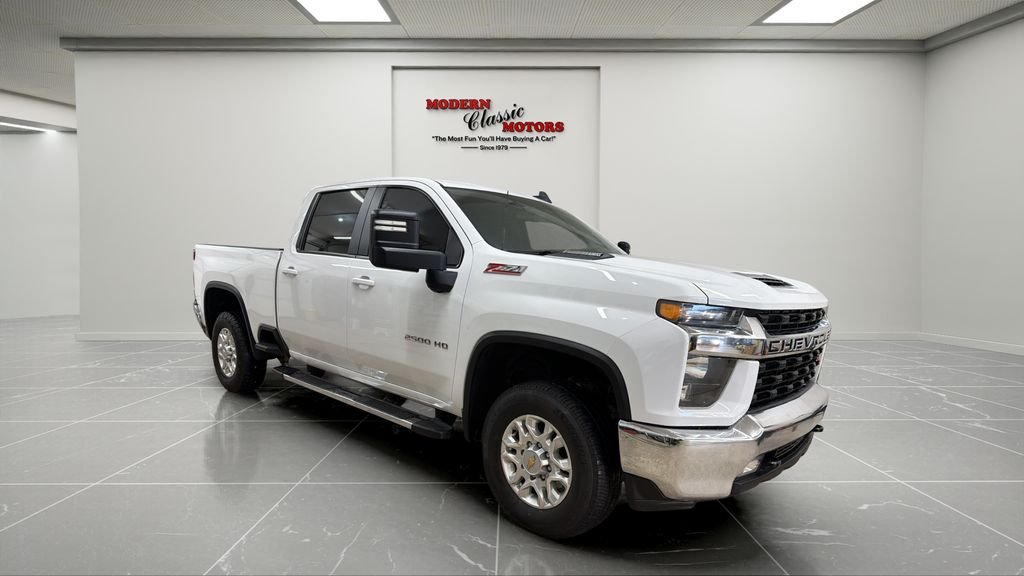 2023 Chevrolet Silverado HD LT 4WD Crew Cab Long Box's photo