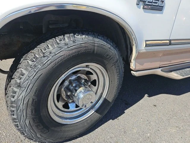 Used 1996 White Ford XL image 6