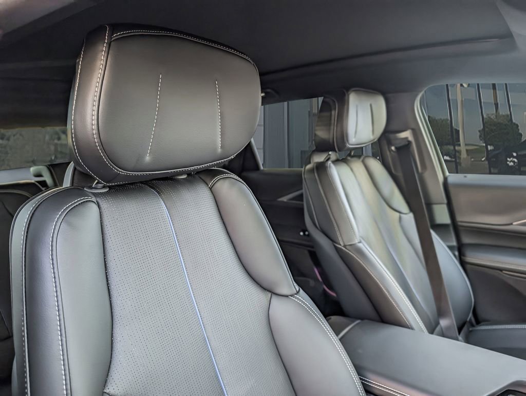 2026 Cadillac LYRIQ Sport - Photo 19
