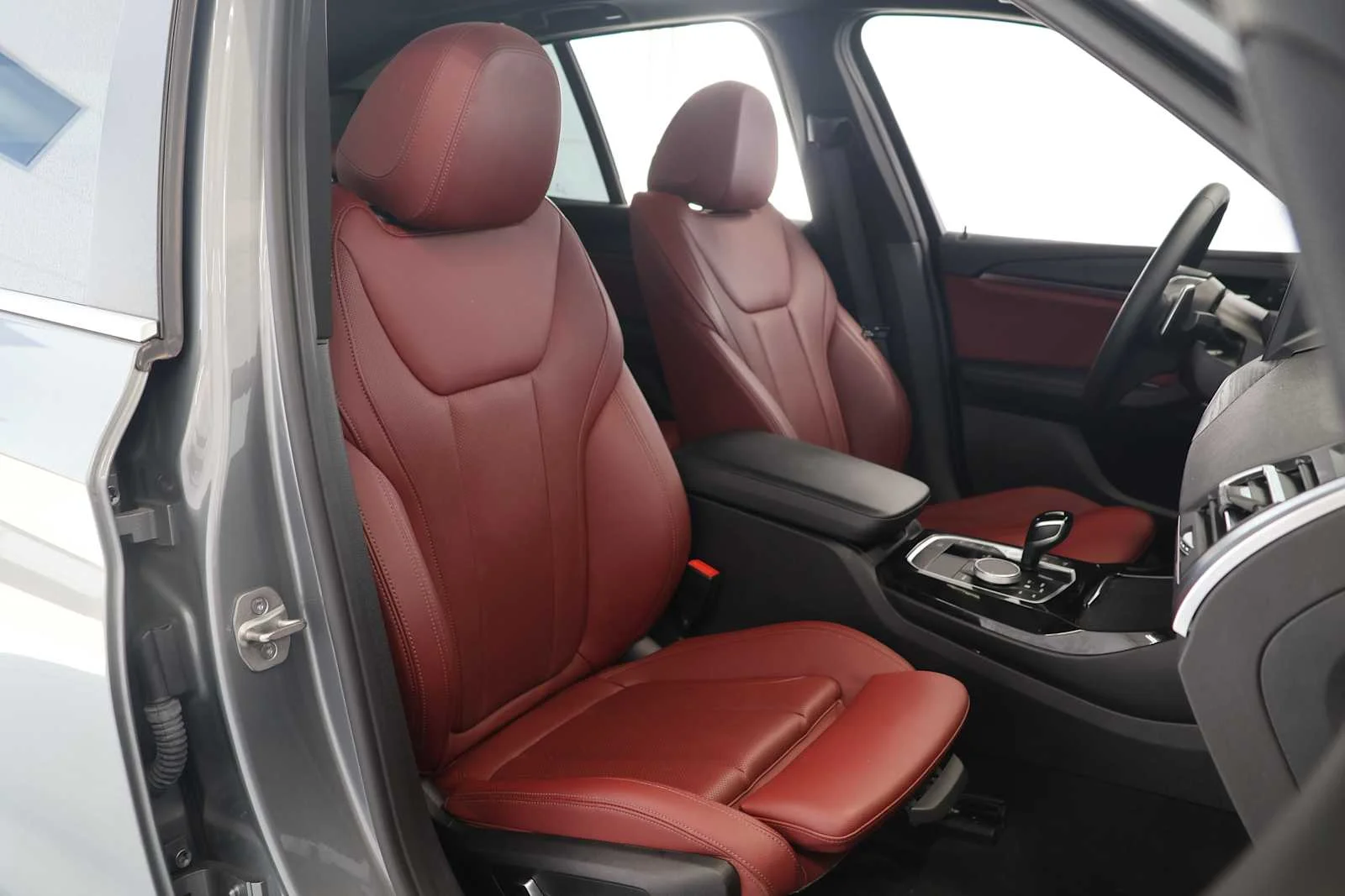 Certified Used 2024 Skyscraper Grey Metallic BMW xDrive30i image 15