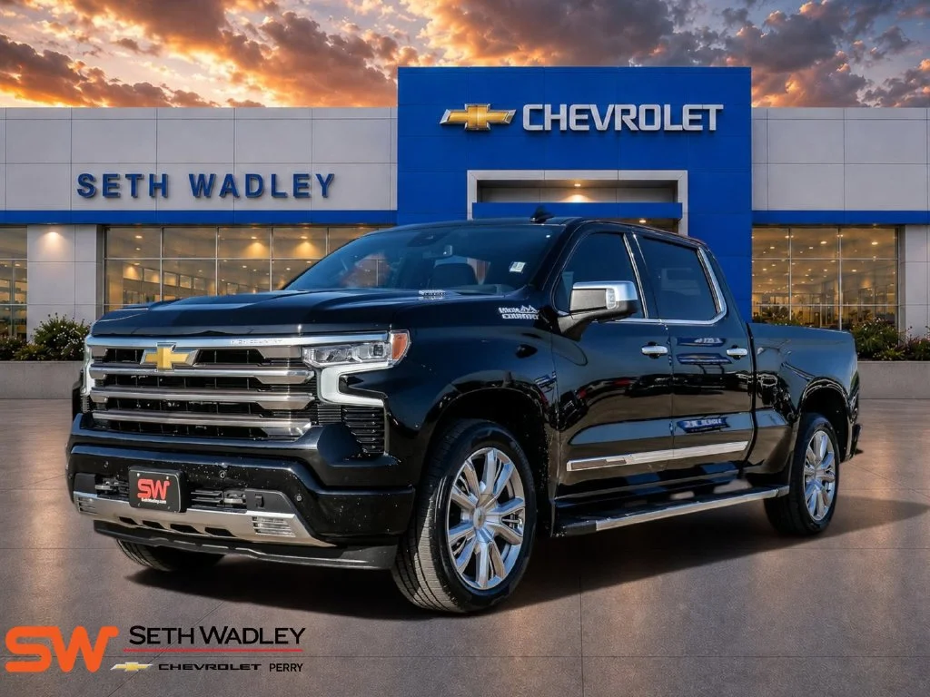 Used 2022 Black Chevrolet High Country image 3