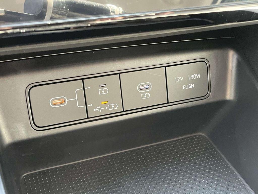 New 2026 White Hyundai SEL FWD image 27