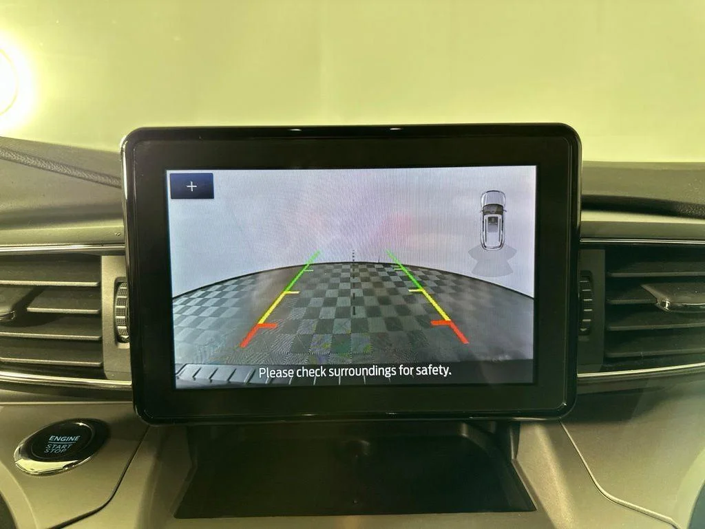 Used 2024 Black Metallic Ford XLT image 17