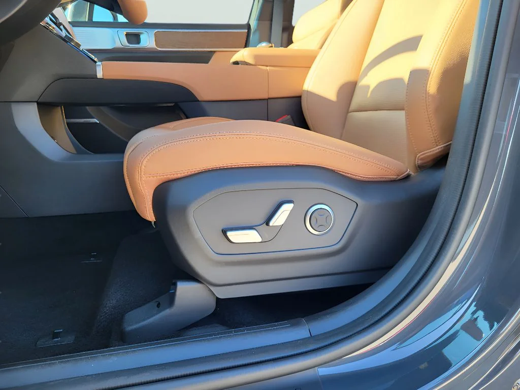 New 2026 Ecotronic Gray Hyundai Limited 6P image 22