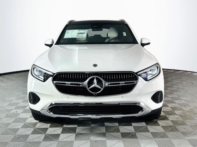 New 2026 Polar White Mercedes-Benz GLC 300 image 2