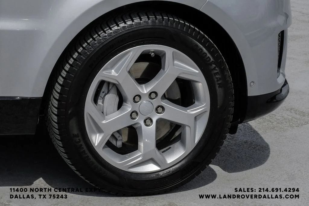 Used 2019 Silver Land Rover HSE image 61