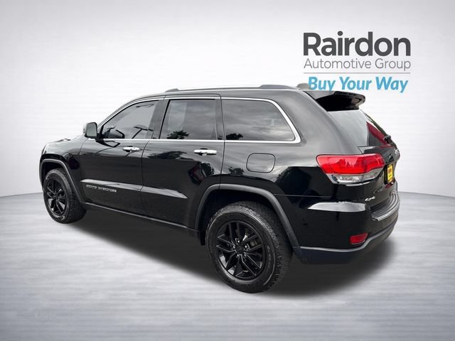 Used 2017 Diamond Black Crystal Pearlcoat Jeep Limited image 5