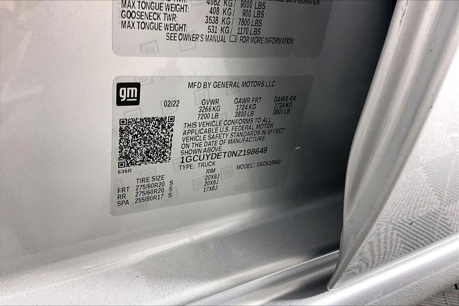 Used 2022 Silver Ice Metallic Chevrolet LT image 35