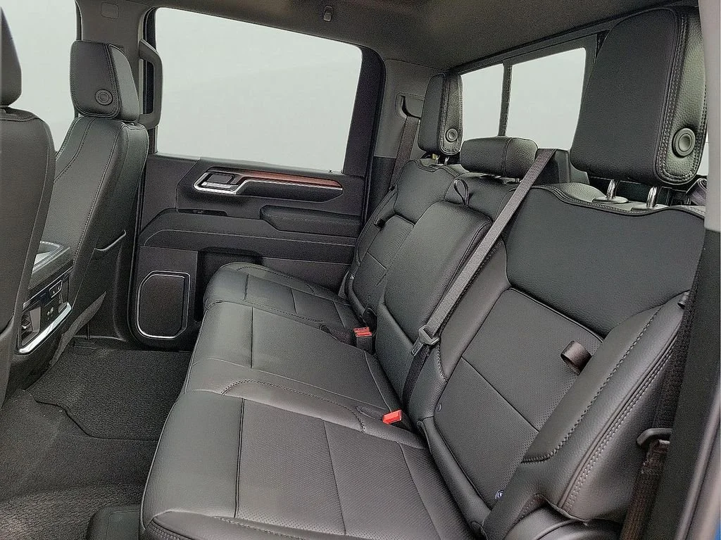 2026 GMC Sierra 2500HD Denali - Photo 13