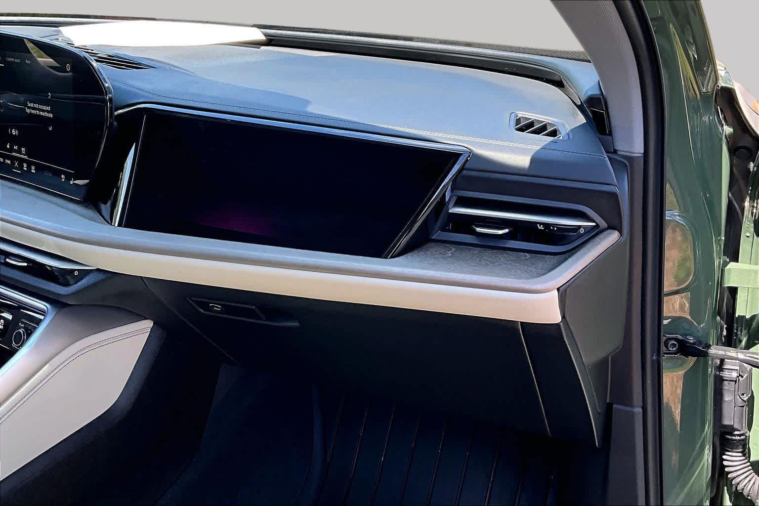 Used 2025 District Green Metallic Audi Prestige image 19