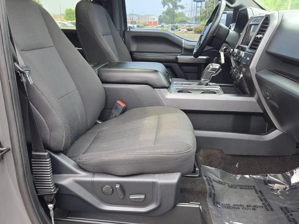 Used 2020 Gray Ford XLT image 6