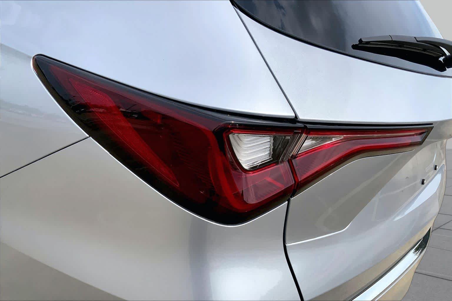 Used 2026 Solar Silver Metallic Acura w/Technology Package image 29