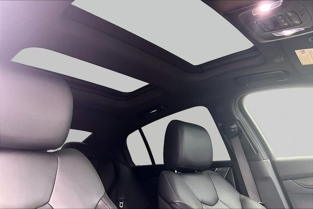 Used 2022 Black Cadillac V-Series image 17