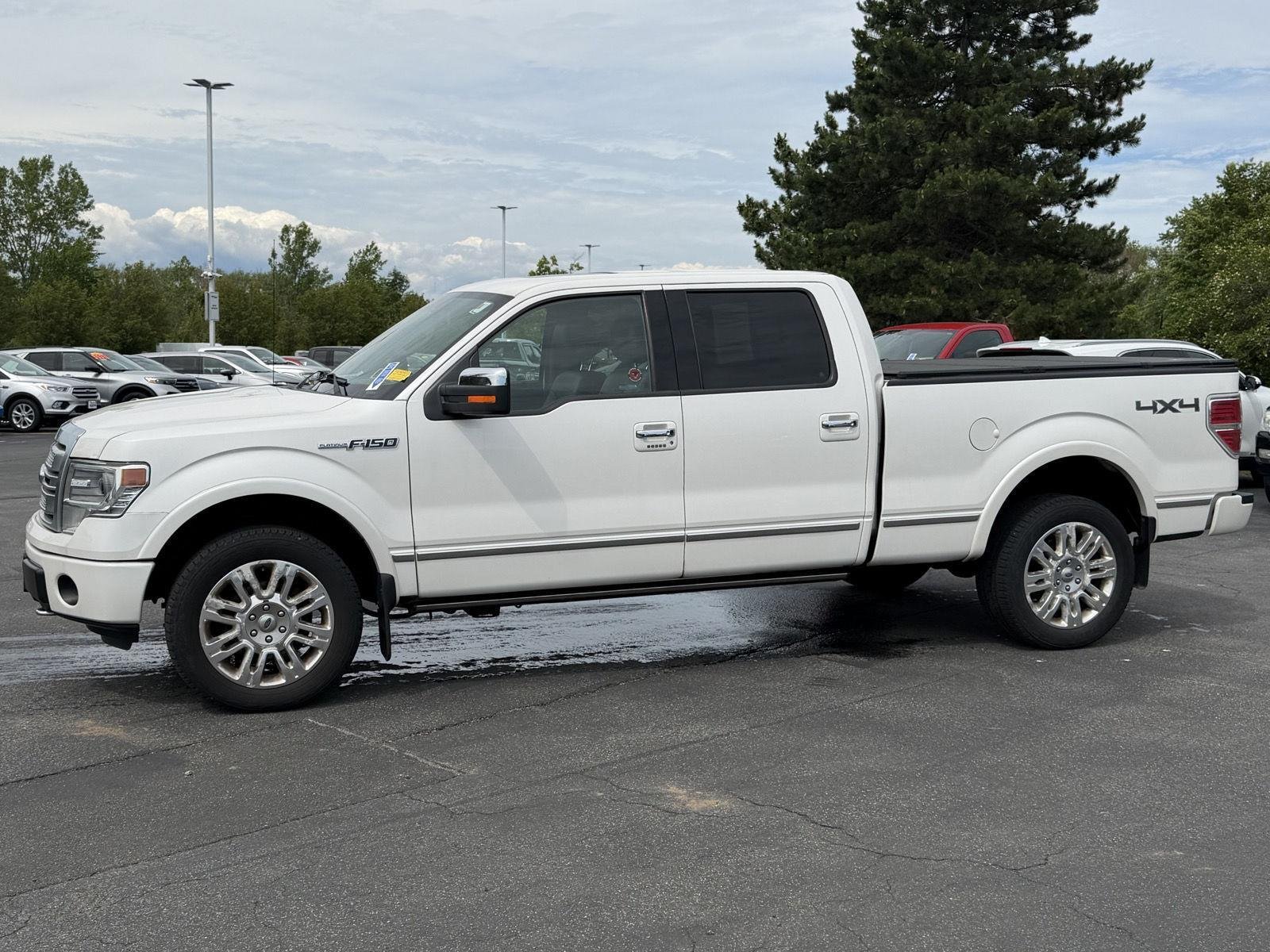 Used 2014 White Platinum Metallic Tri-Coat Ford  image 4