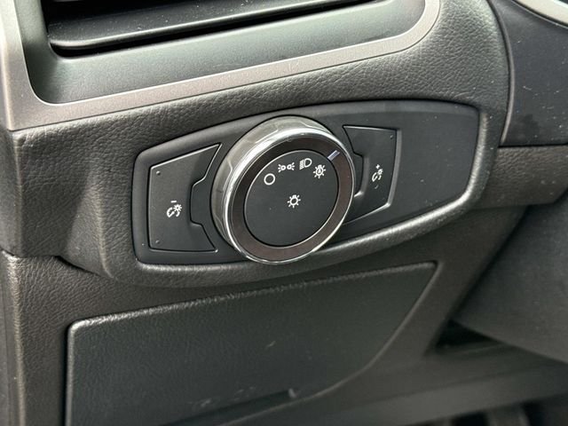 Used 2018 Black Ford SEL image 27