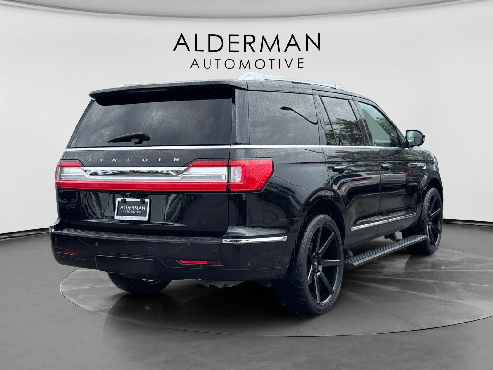 Used 2021 Infinite Black Lincoln Reserve image 6