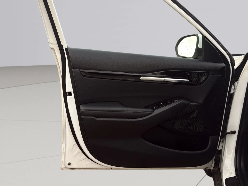 Certified Used 2024 Snow White Pearl Kia S image 23