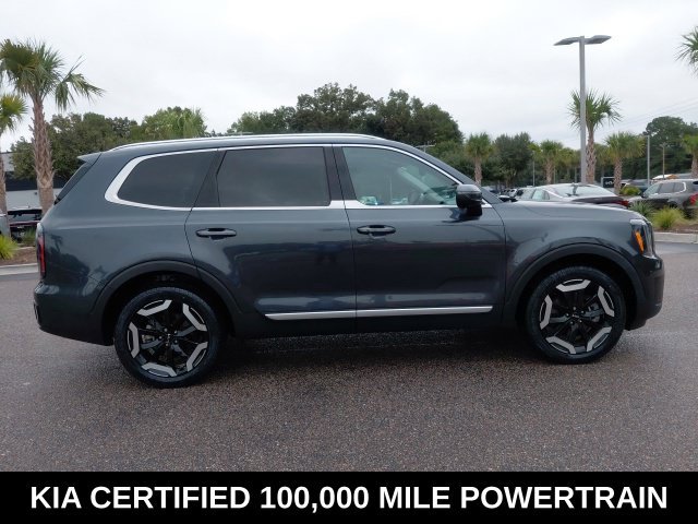 Used 2024 Gray Kia EX image 4