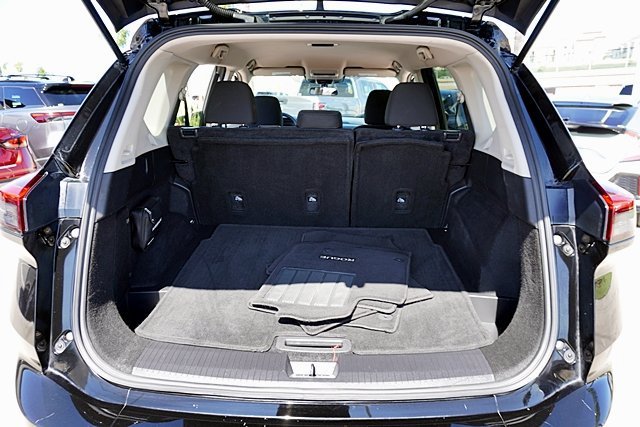 Used 2025 Black Nissan S image 19