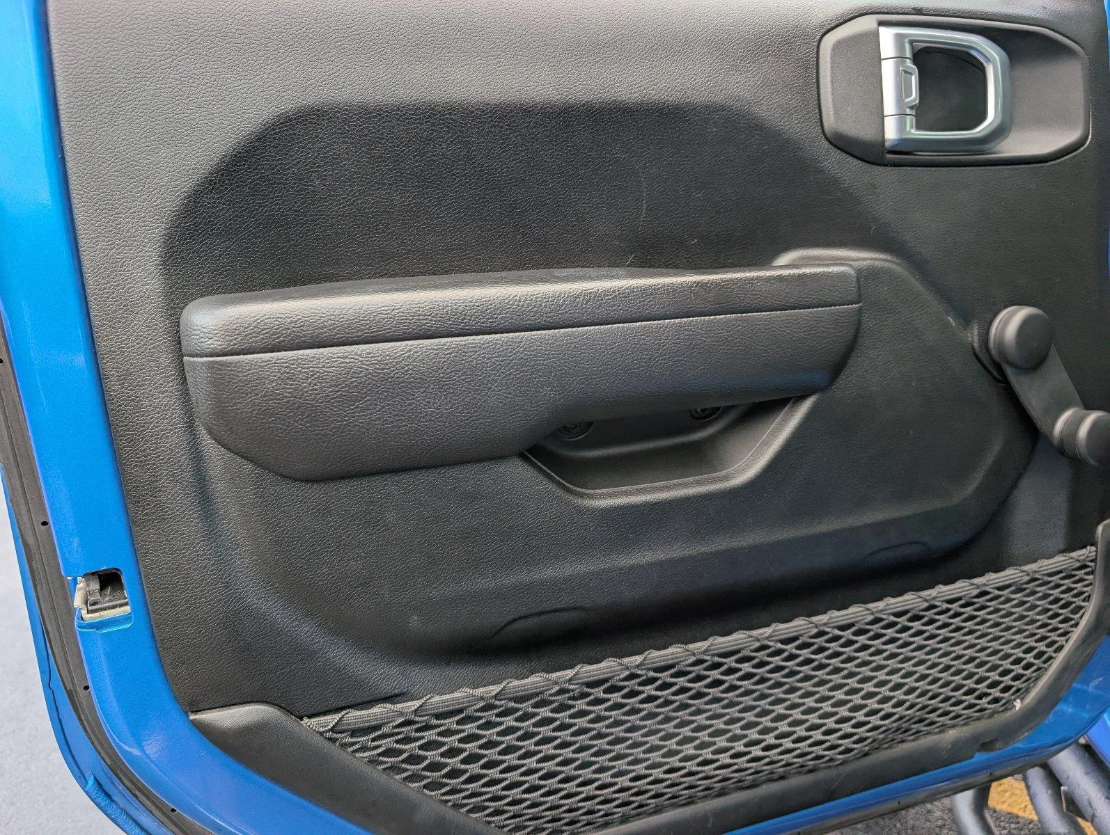 Used 2024 Hydro Blue Pearlcoat Jeep Sport image 16