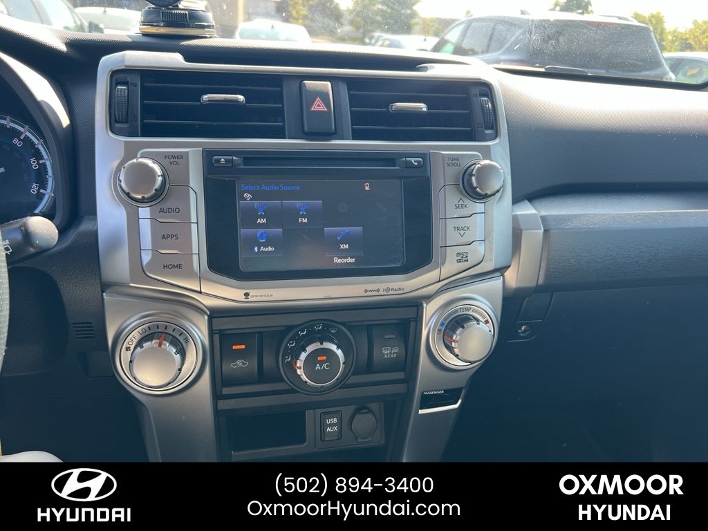 Used 2016 Super White Toyota SR5 image 14