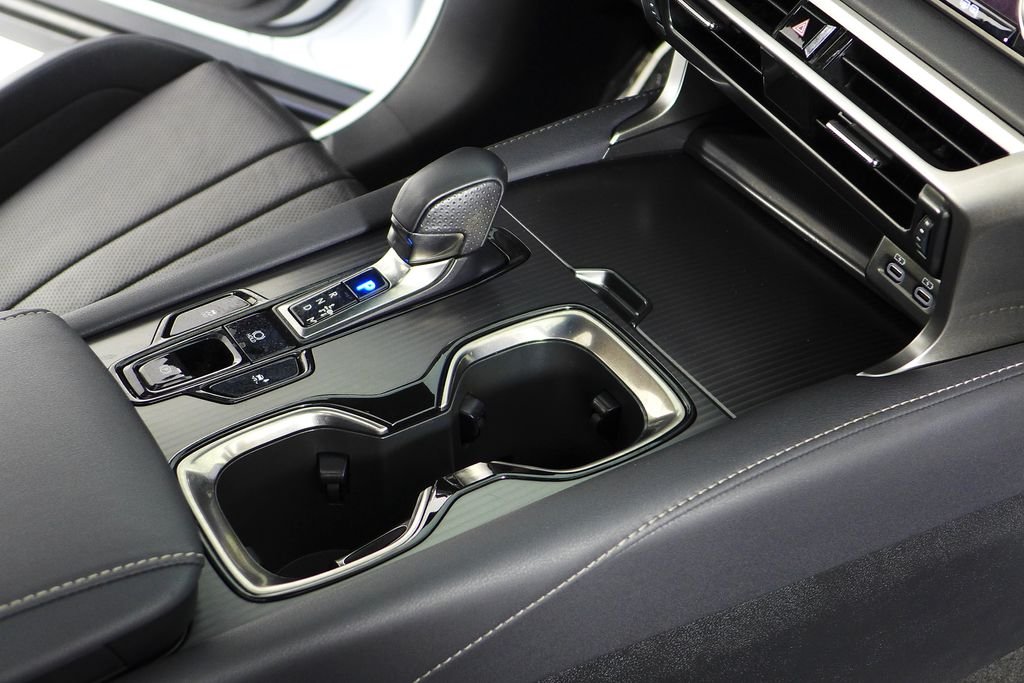 Used 2023 Ultra White Lexus 500h F SPORT Performance image 15