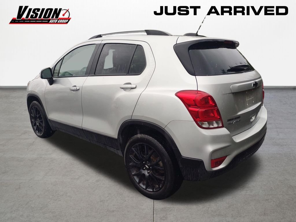 Used 2022 Silver Chevrolet LT image 3