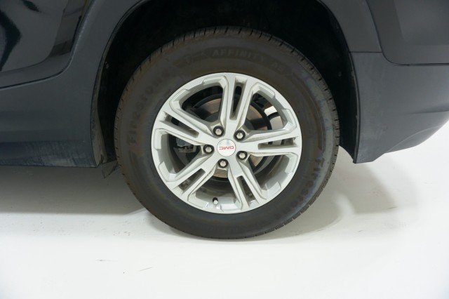 Used 2023 BLACK GMC SLE image 12