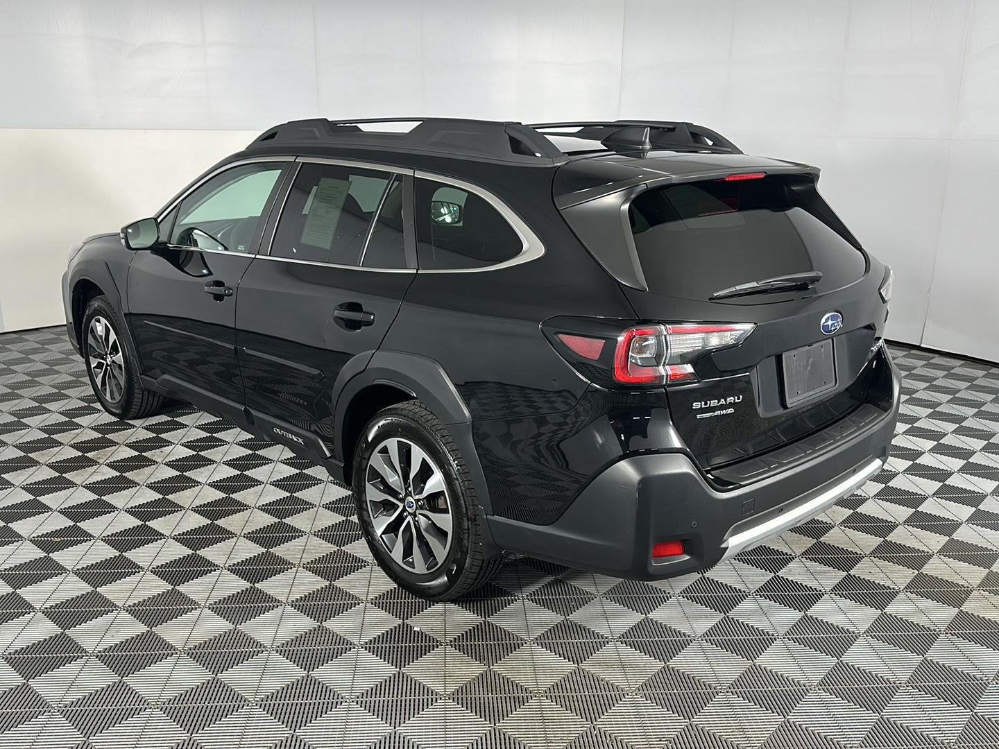 Used 2024 Crystal Black Silica Subaru Limited image 12