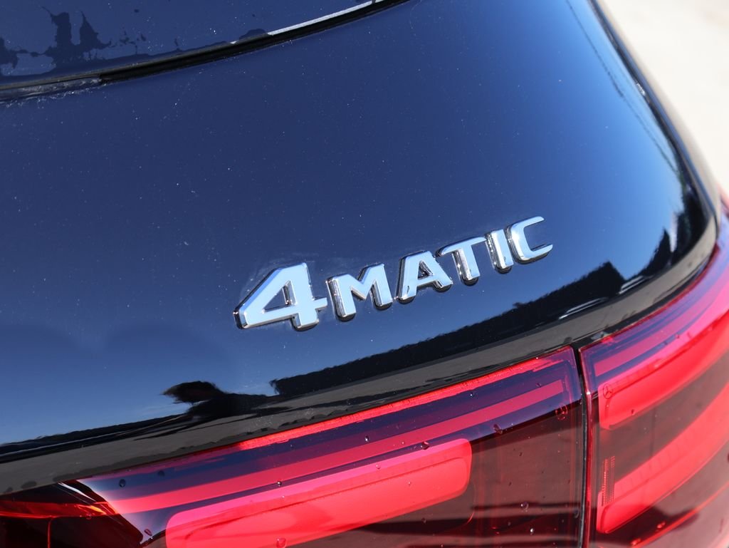 New 2026 Night Black Mercedes-Benz GLB 250 image 9