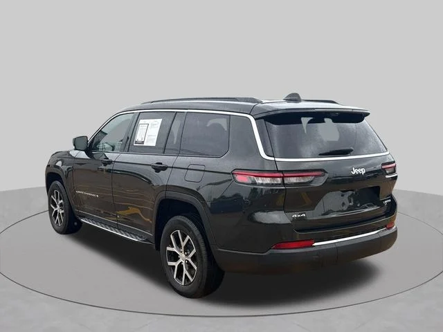 Used 2024 Gray Jeep Limited image 7