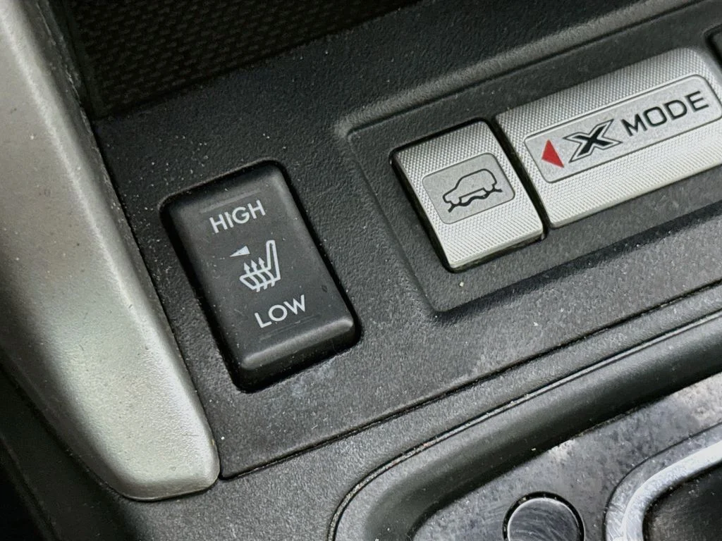Used 2015 White Subaru 2.5i Touring image 24