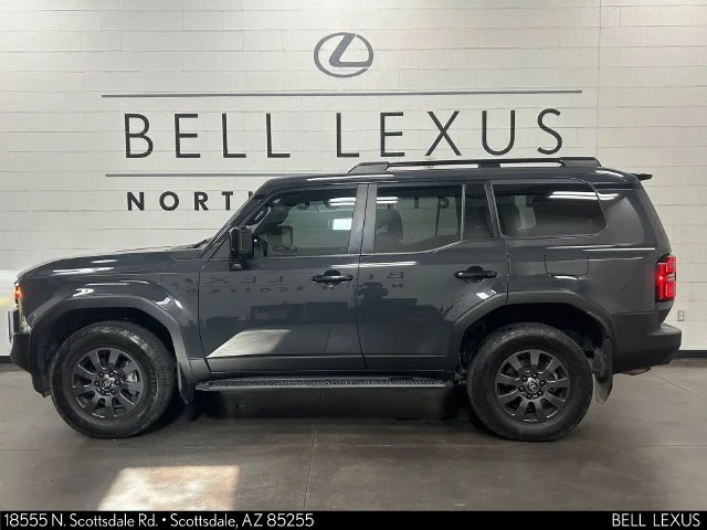 Used 2024  Toyota Base image 7