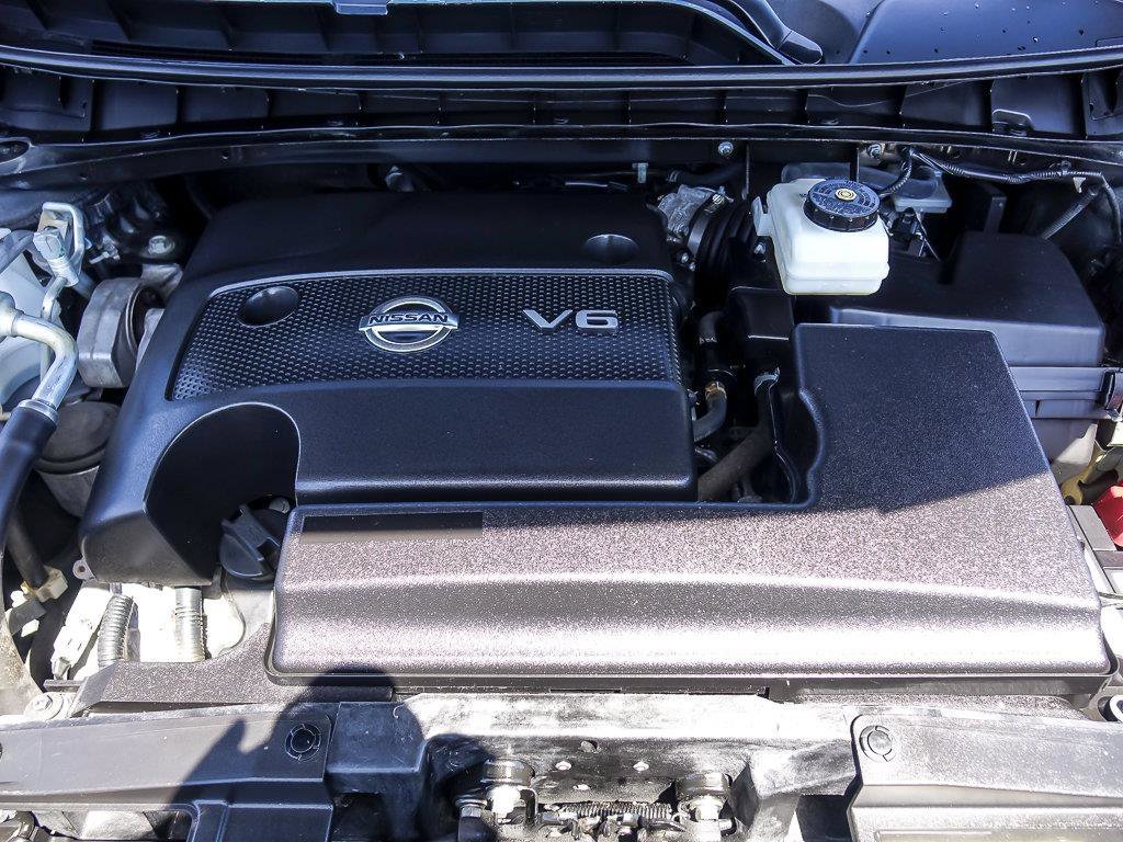 Used 2024 Super Black Nissan SL image 36