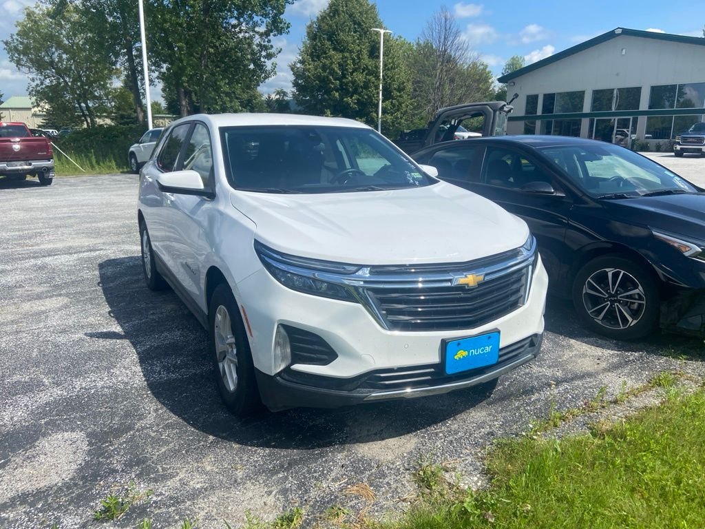 Used 2024 Summit White Chevrolet LT image 1
