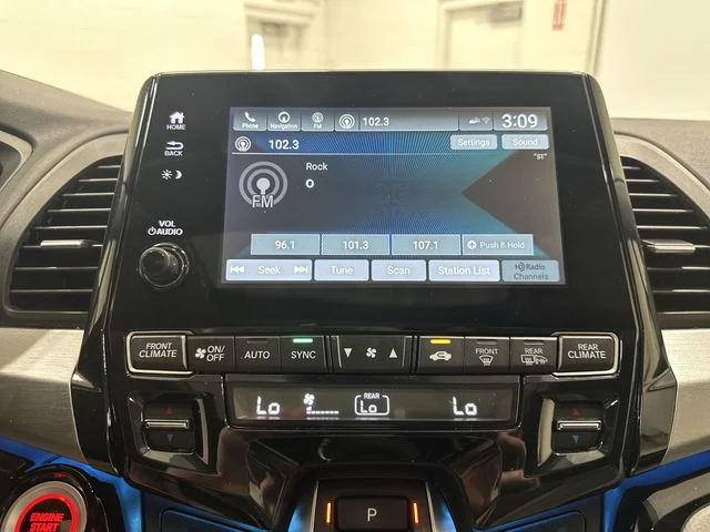 2023 Honda Odyssey Touring - Photo 27