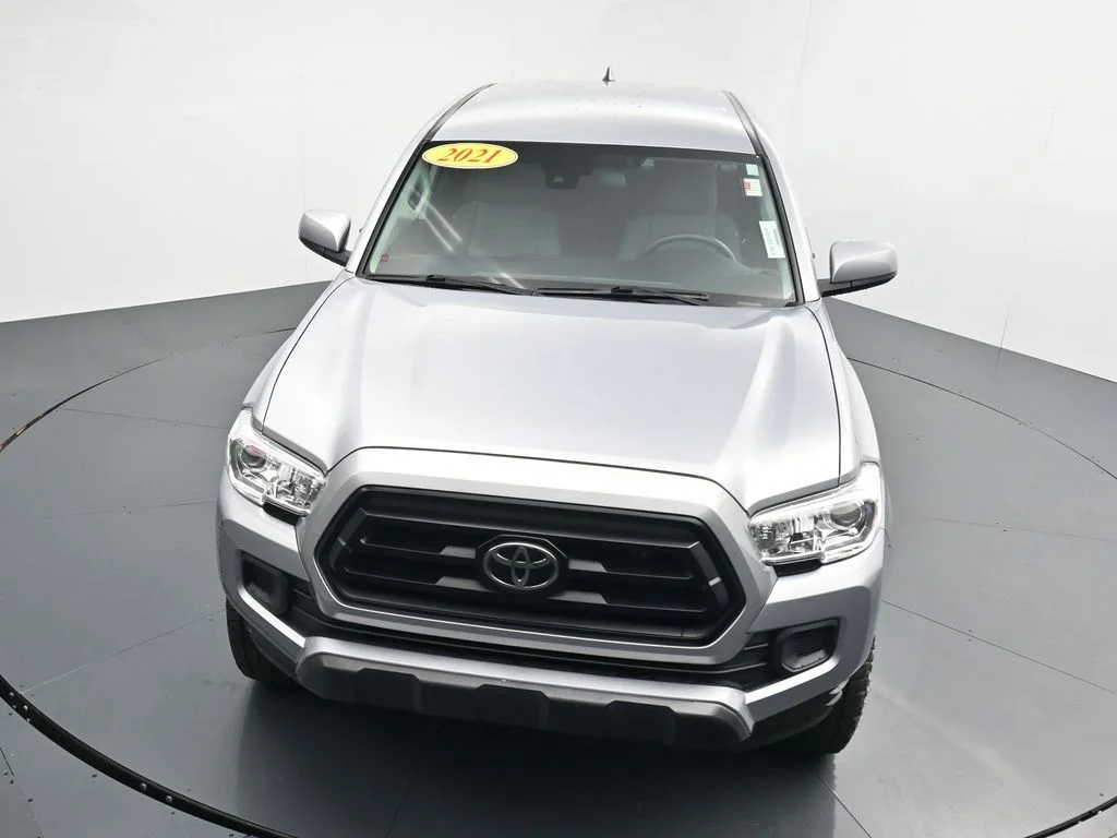Used 2021 Silver Toyota SR image 19